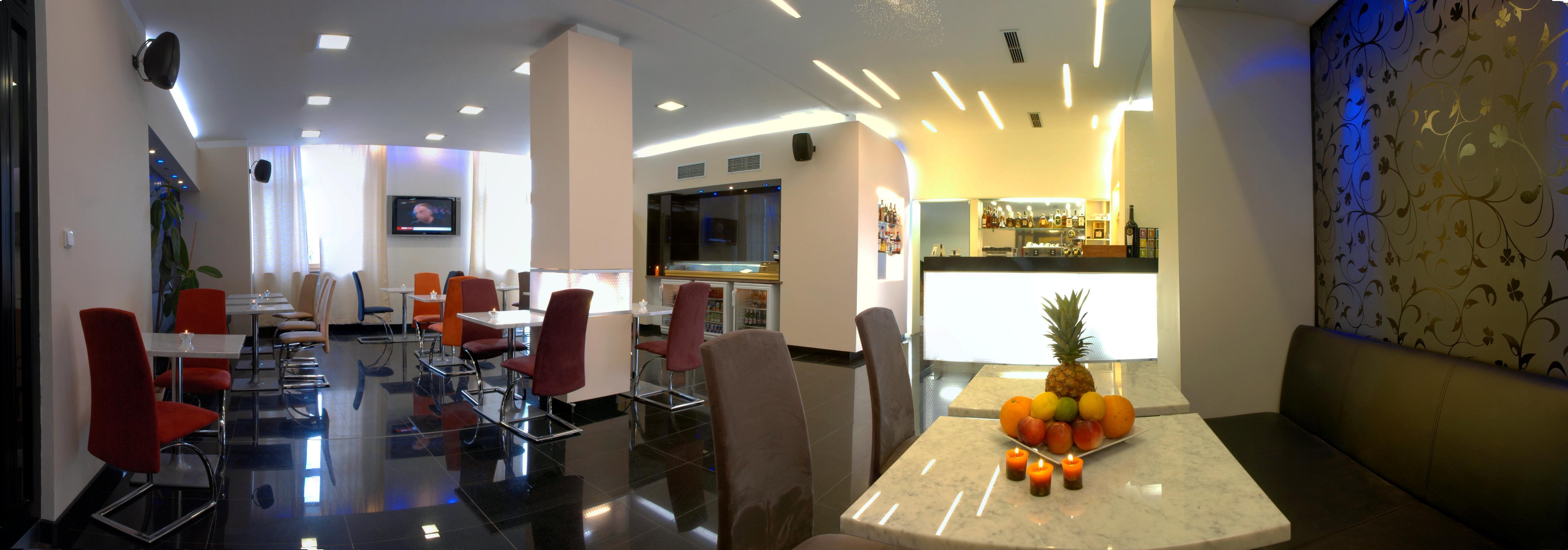 Relax Inn ปราก ภายนอก รูปภาพ
